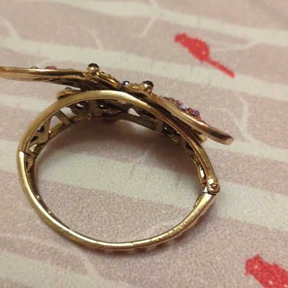 Butterfly bracelet - Picture 3 of 3